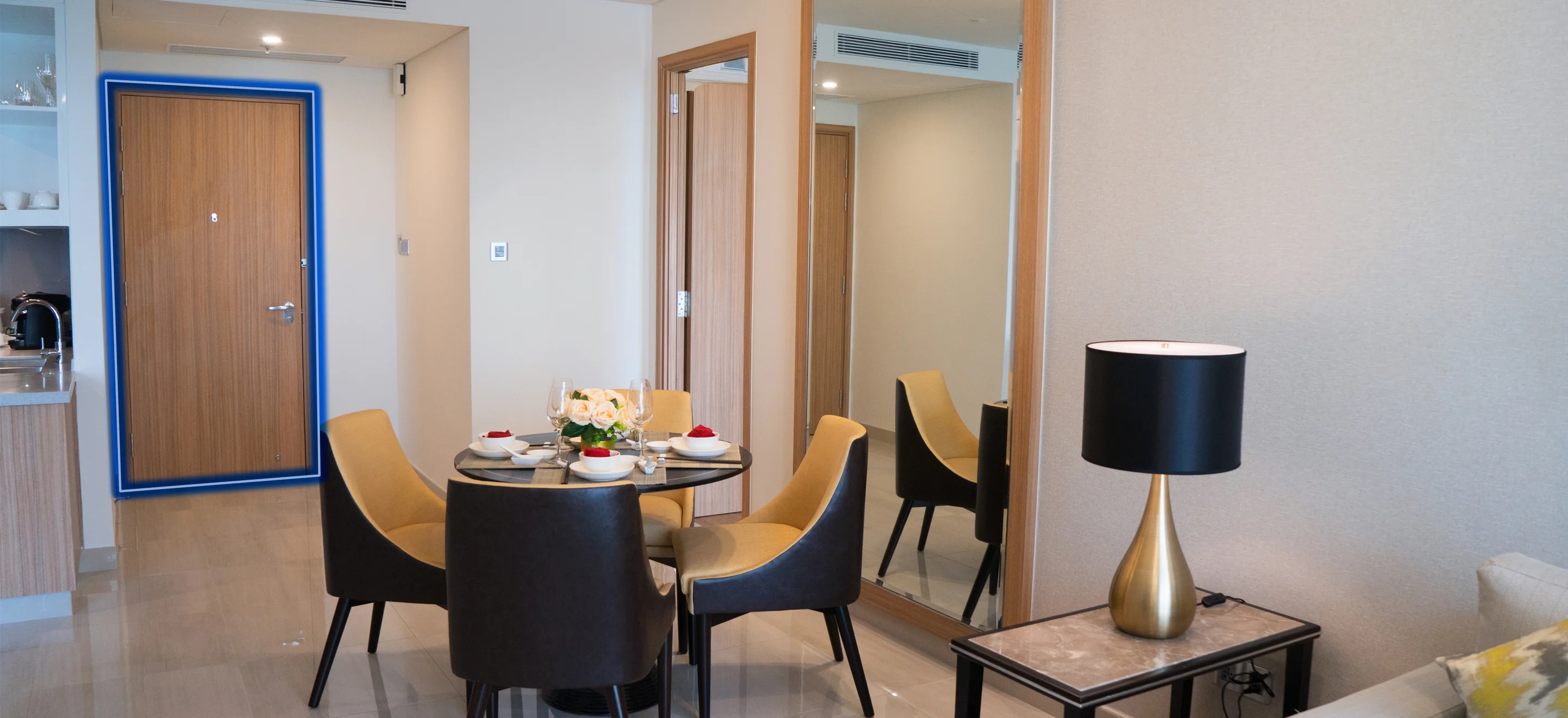 Sistema de alarma monitoreando un piso en una zona urbana